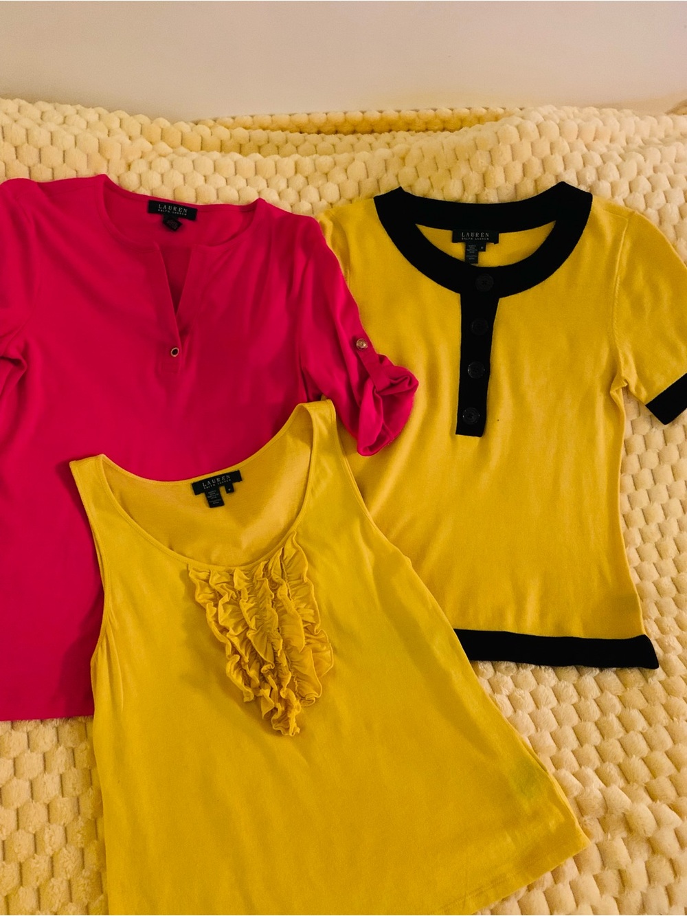 Tops Ralph Lauren 100 % Cotton Yellow & Pink Colorful Lot of Three Top Set SZM